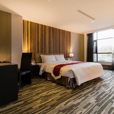 Chiayi Oriental Pearl International Hotel Fanlu Екстериор снимка