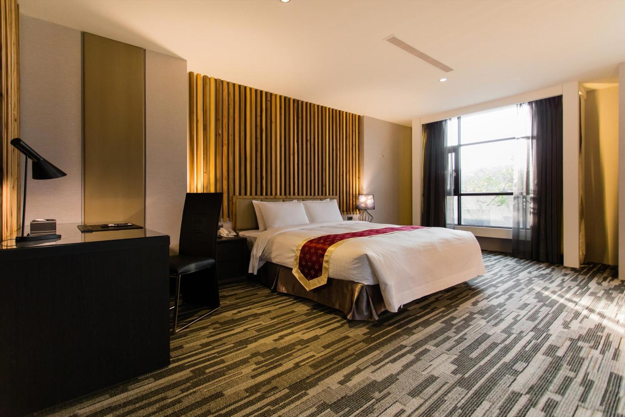 Chiayi Oriental Pearl International Hotel Fanlu Екстериор снимка