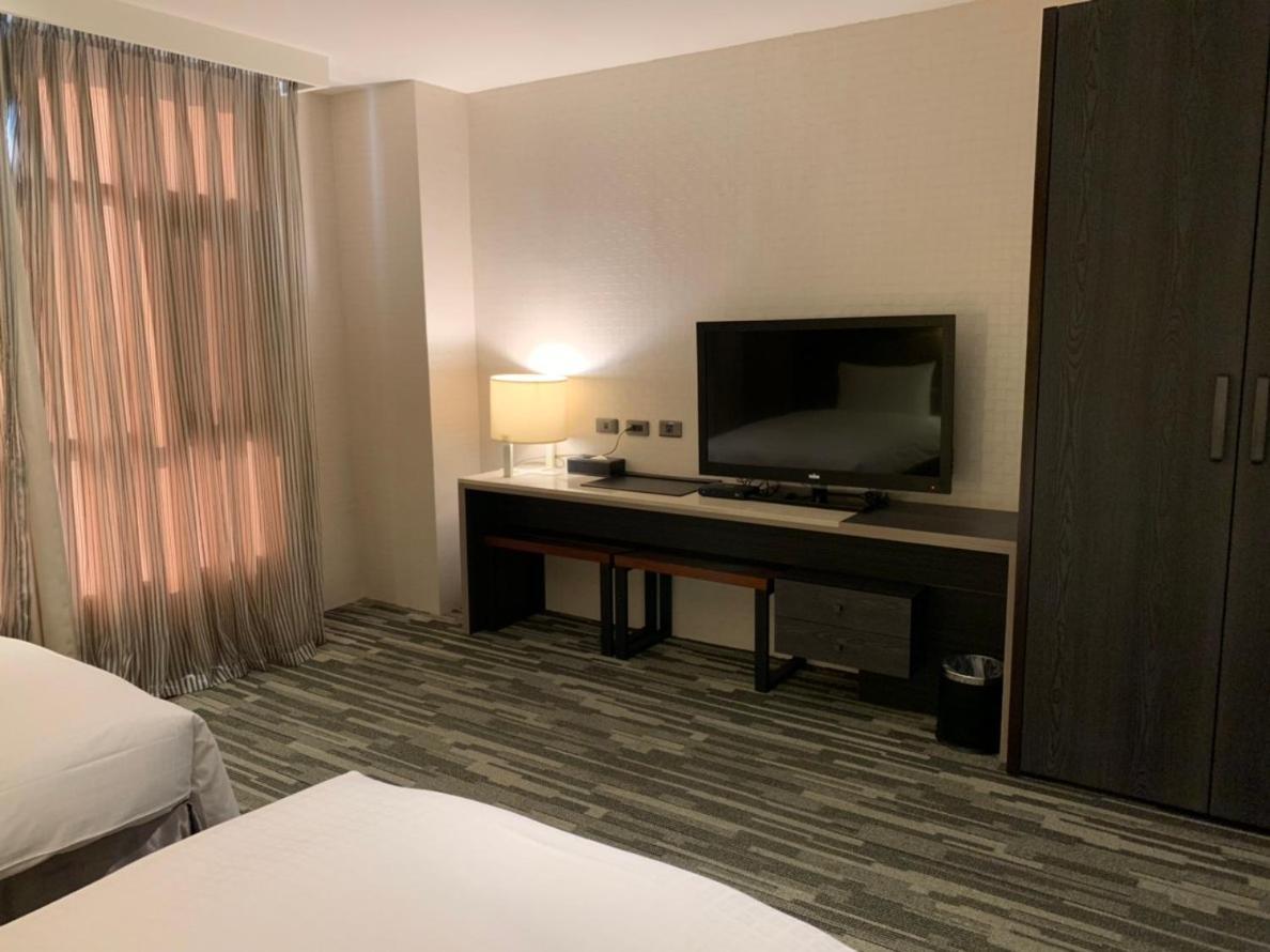 Chiayi Oriental Pearl International Hotel Fanlu Екстериор снимка