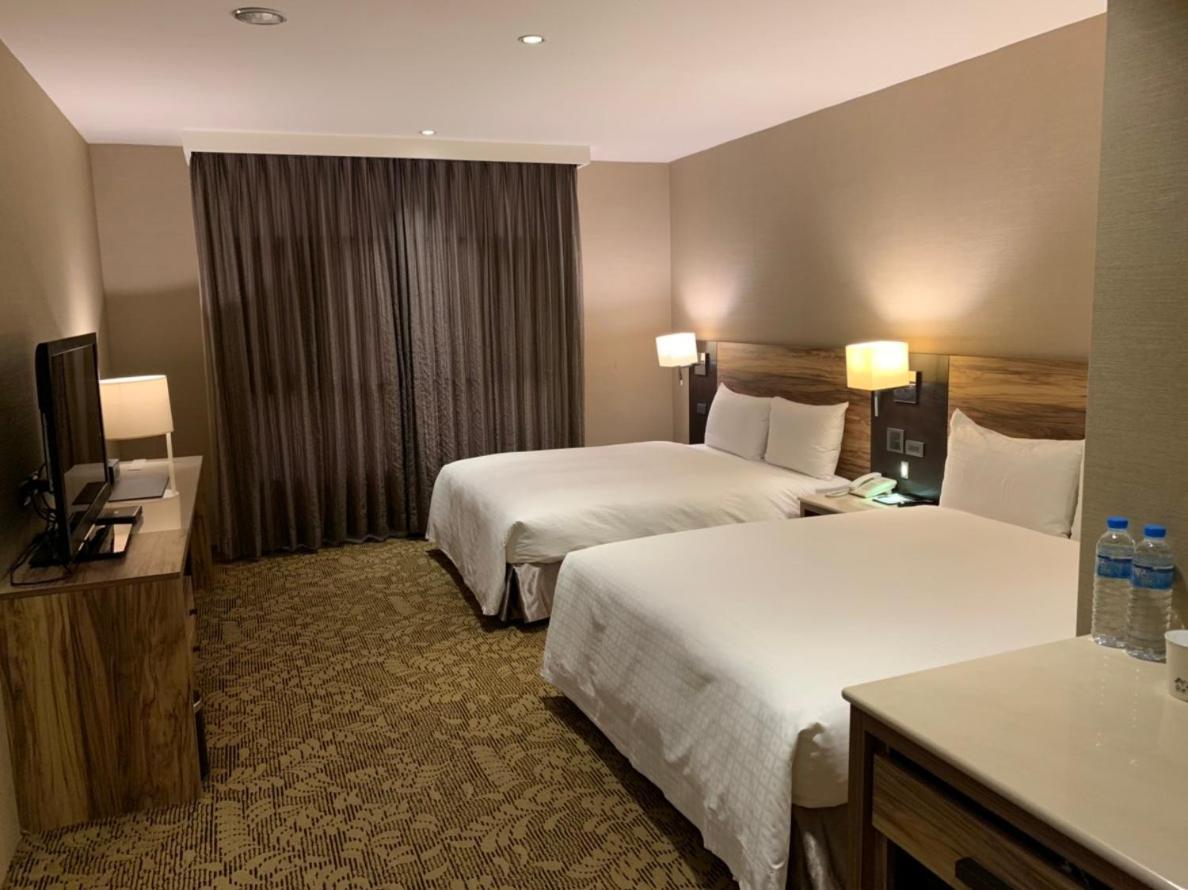 Chiayi Oriental Pearl International Hotel Fanlu Екстериор снимка