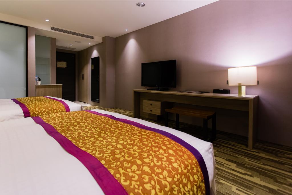 Chiayi Oriental Pearl International Hotel Fanlu Стая снимка