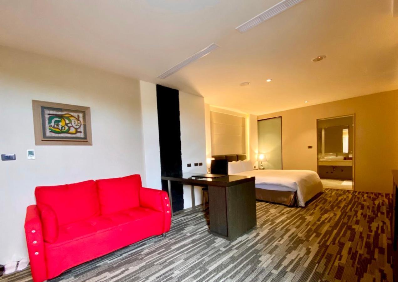 Chiayi Oriental Pearl International Hotel Fanlu Екстериор снимка